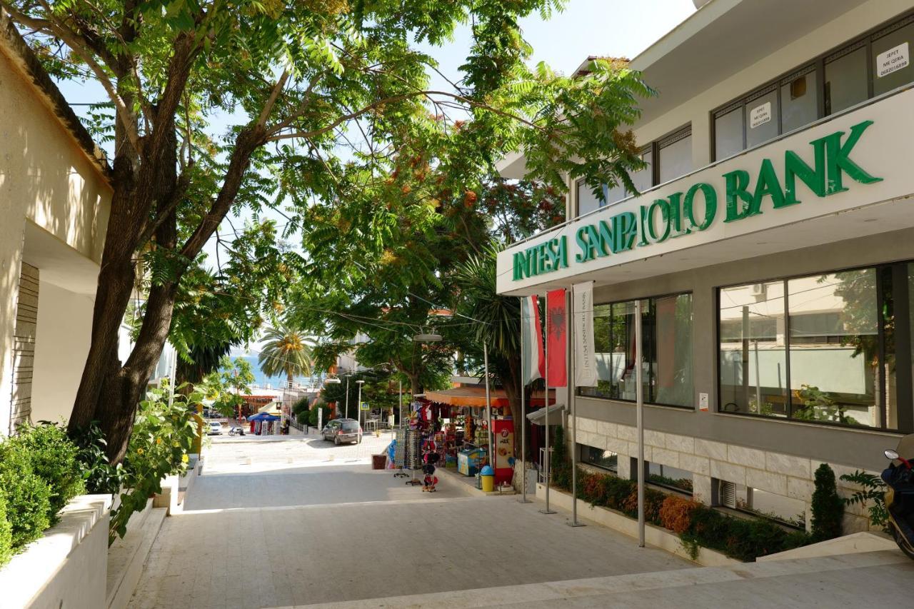 Hotel Piazza Sarande Exterior photo