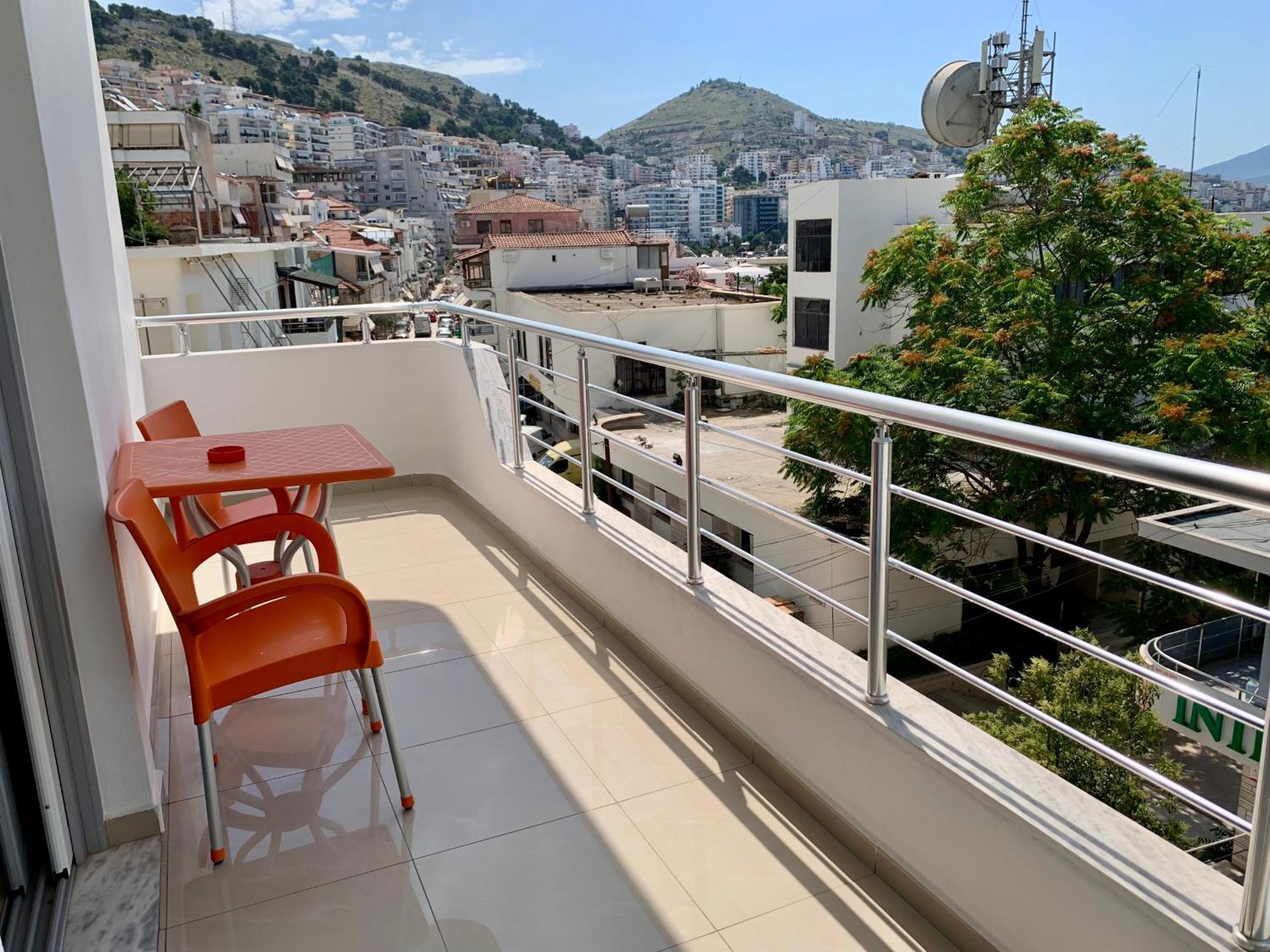 Hotel Piazza Sarande Exterior photo